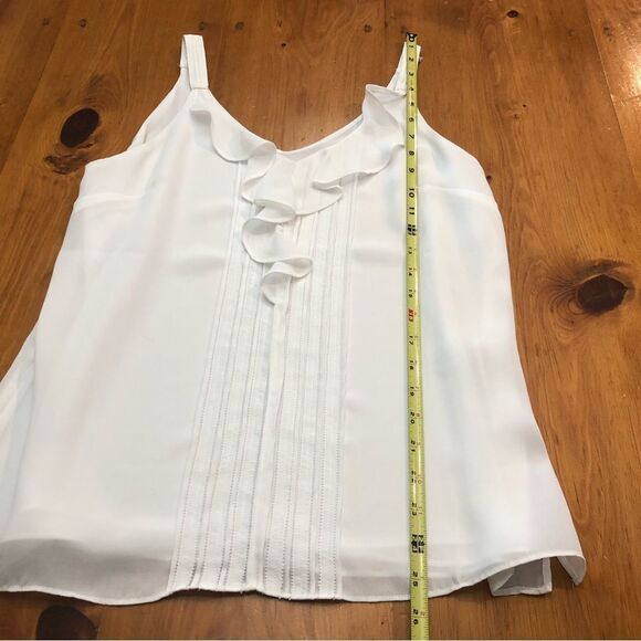 White House Black Market Pleated Ruffle Top - Picture 10 of 11